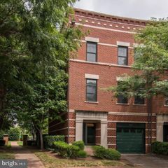 12132 CHANCERY STATION CIR, Reston, VA 20190