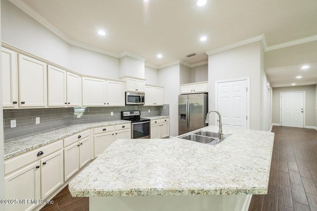 3126 STEEPLE PINE Court, Middleburg, FL 32068