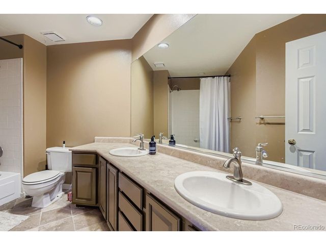 9603 Chesapeake St, Highlands Ranch, CO 80126