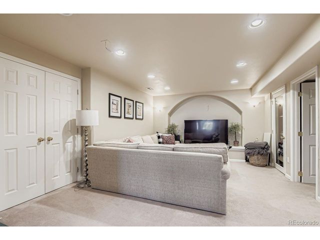 9603 Chesapeake St, Highlands Ranch, CO 80126