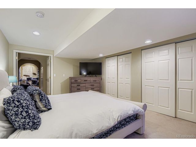 9603 Chesapeake St, Highlands Ranch, CO 80126