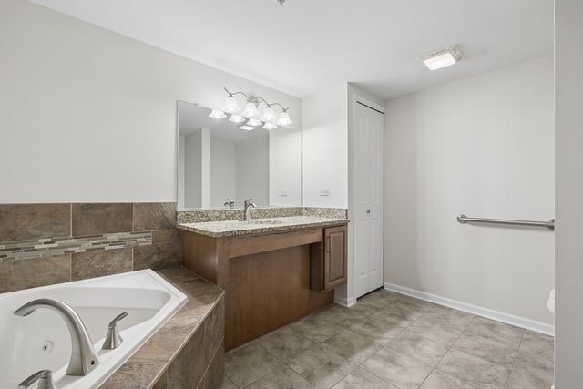 14130 Sheffield Drive 203, Homer Glen, IL 60491
