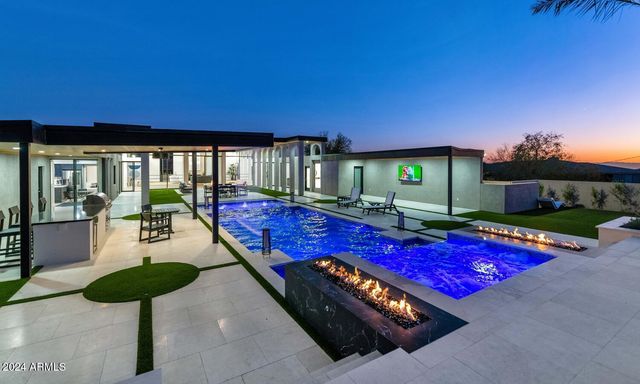 6664 N 40TH Street, Paradise Valley, AZ 85253