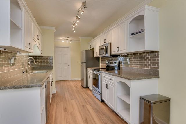 300 Grandiflora Circle, Aiken, SC 29803