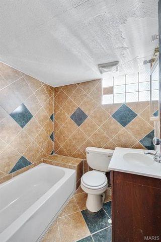 123 W Velma Avenue, St Louis, MO 63125