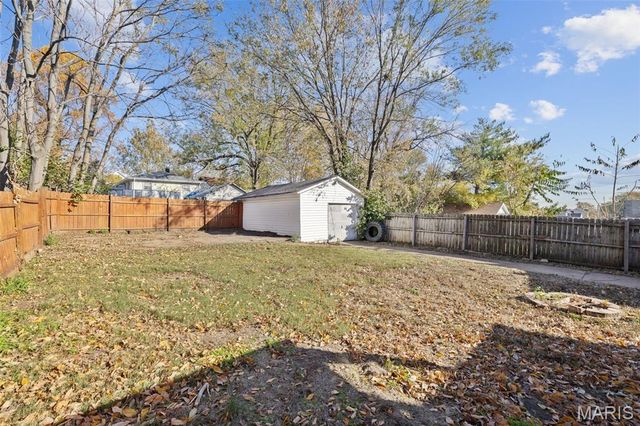123 W Velma Avenue, St Louis, MO 63125