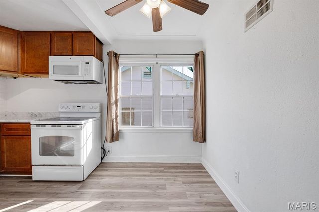 123 W Velma Avenue, St Louis, MO 63125