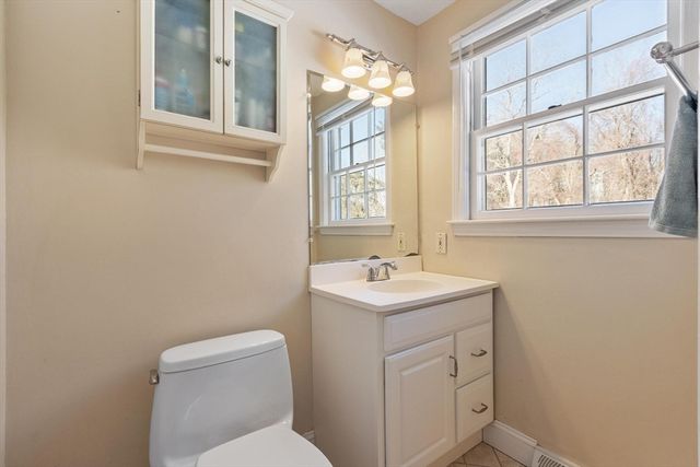 11 Juniper Brook Rd, Northborough, MA 01532