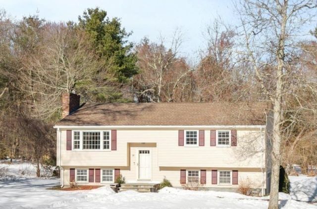 11 Juniper Brook Rd, Northborough, MA 01532