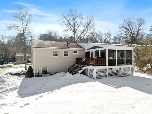 11 Juniper Brook Rd, Northborough, MA 01532