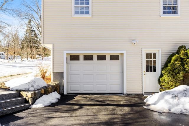 11 Juniper Brook Rd, Northborough, MA 01532