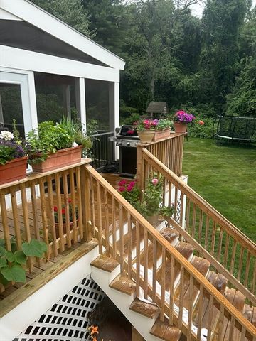 11 Juniper Brook Rd, Northborough, MA 01532