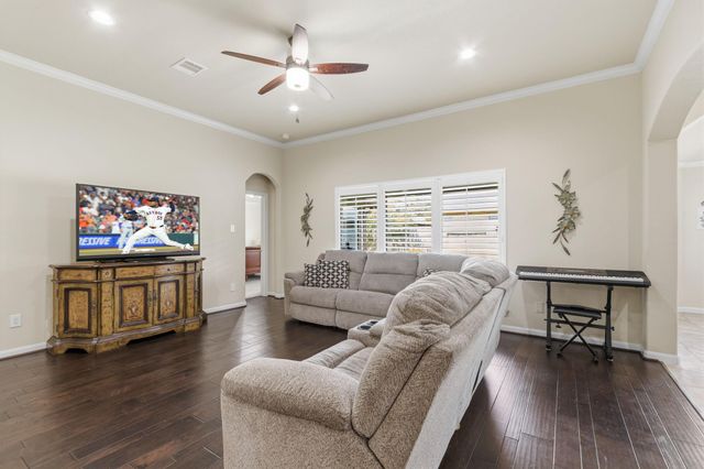 10706 Radiant Realm Drive, Tomball, TX 77375