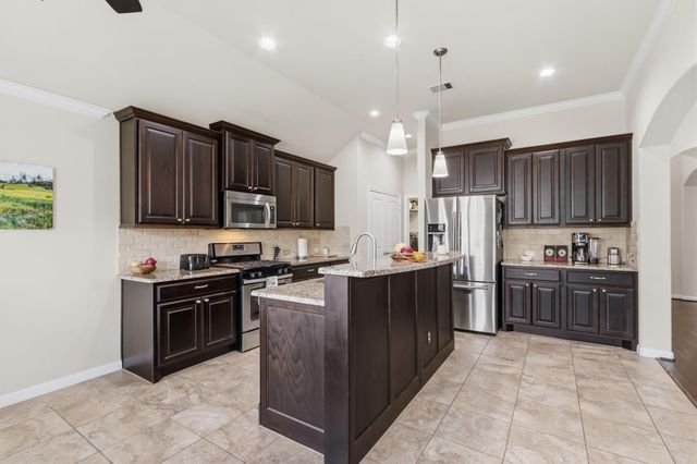 10706 Radiant Realm Drive, Tomball, TX 77375