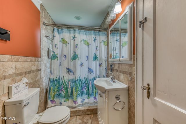 2900 Cliffside Road, Kingsport, TN 37664