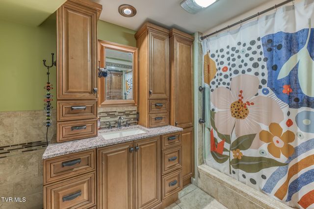 2900 Cliffside Road, Kingsport, TN 37664