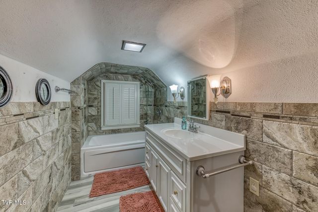 2900 Cliffside Road, Kingsport, TN 37664