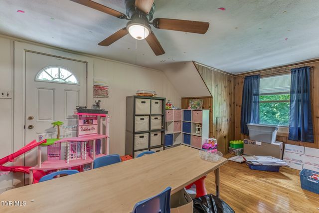 2900 Cliffside Road, Kingsport, TN 37664