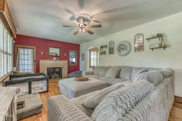 2900 Cliffside Road, Kingsport, TN 37664
