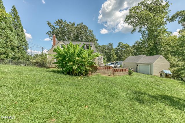2900 Cliffside Road, Kingsport, TN 37664