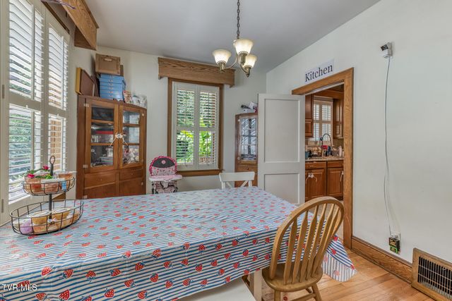 2900 Cliffside Road, Kingsport, TN 37664