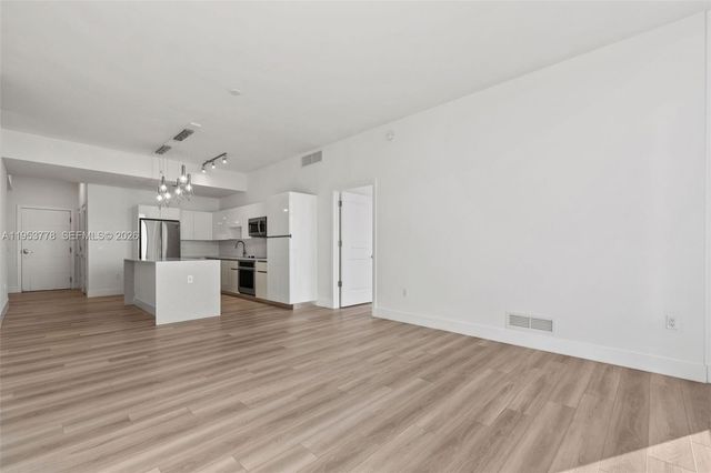 101 Diplomat Pkwy 2503, Hallandale Beach, FL 33009