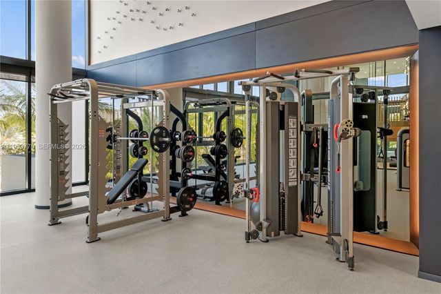 101 Diplomat Pkwy 2503, Hallandale Beach, FL 33009