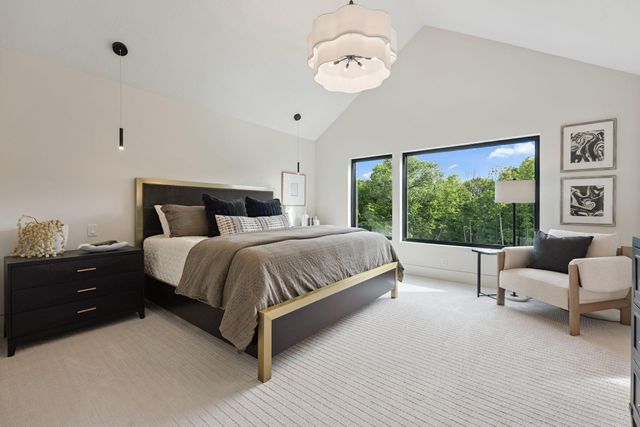 713 Ensconced Way, Chaska, MN 55318