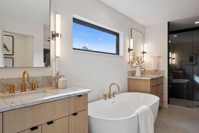 713 Ensconced Way, Chaska, MN 55318