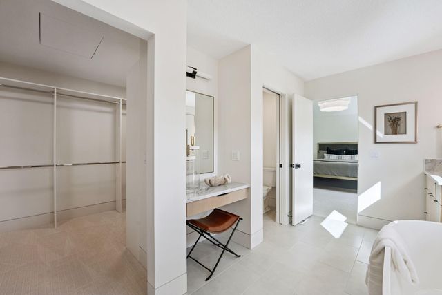 713 Ensconced Way, Chaska, MN 55318