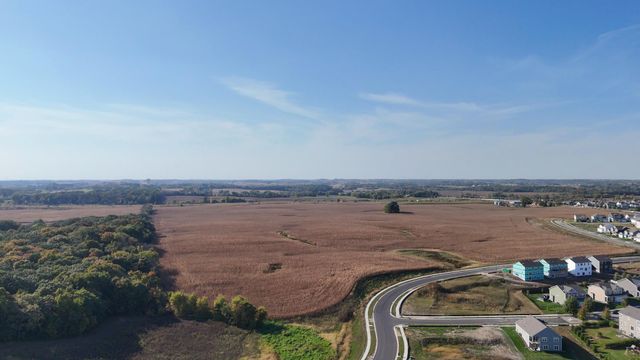 713 Ensconced Way, Chaska, MN 55318