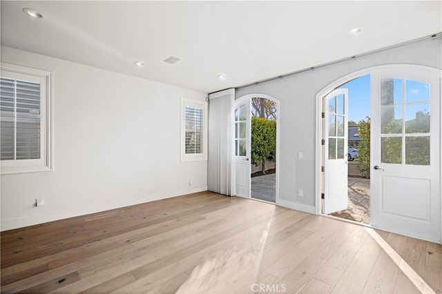 504 Marguerite Avenue, Corona Del Mar, CA 92625