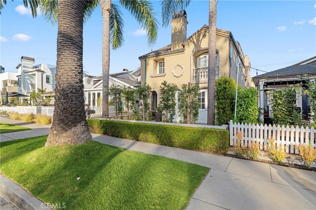 504 Marguerite Avenue, Corona Del Mar, CA 92625