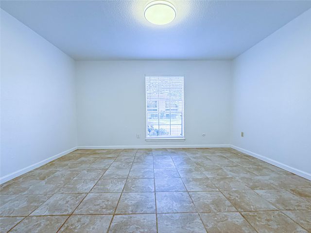 9201 Clarewood Drive 198, Houston, TX 77036