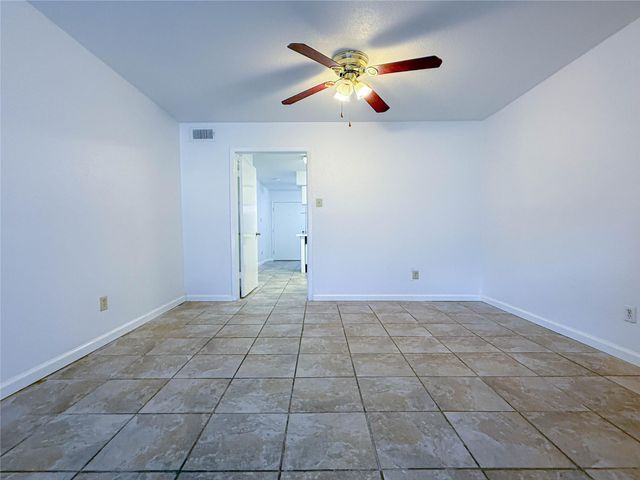9201 Clarewood Drive 198, Houston, TX 77036