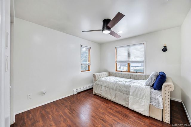 225 Farhan Lane, North Babylon, NY 11703