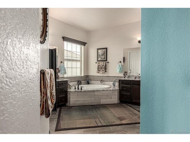 15689 Columbus Mountain Dr, Broomfield, CO 80023