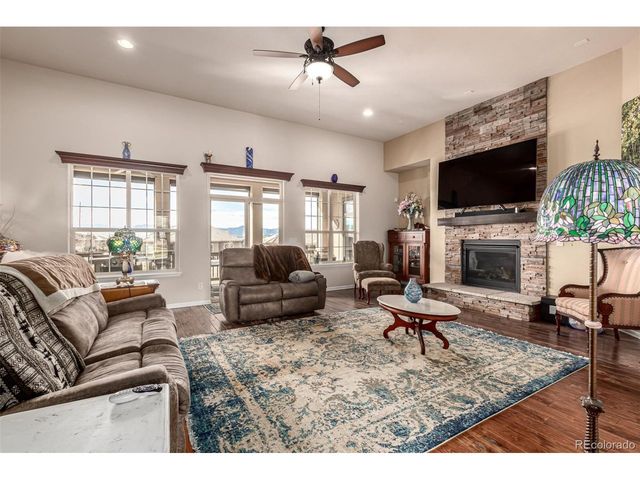 15689 Columbus Mountain Dr, Broomfield, CO 80023