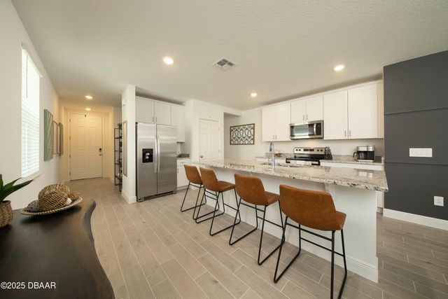 129 Lost Ball Drive, Daytona Beach, FL 32124