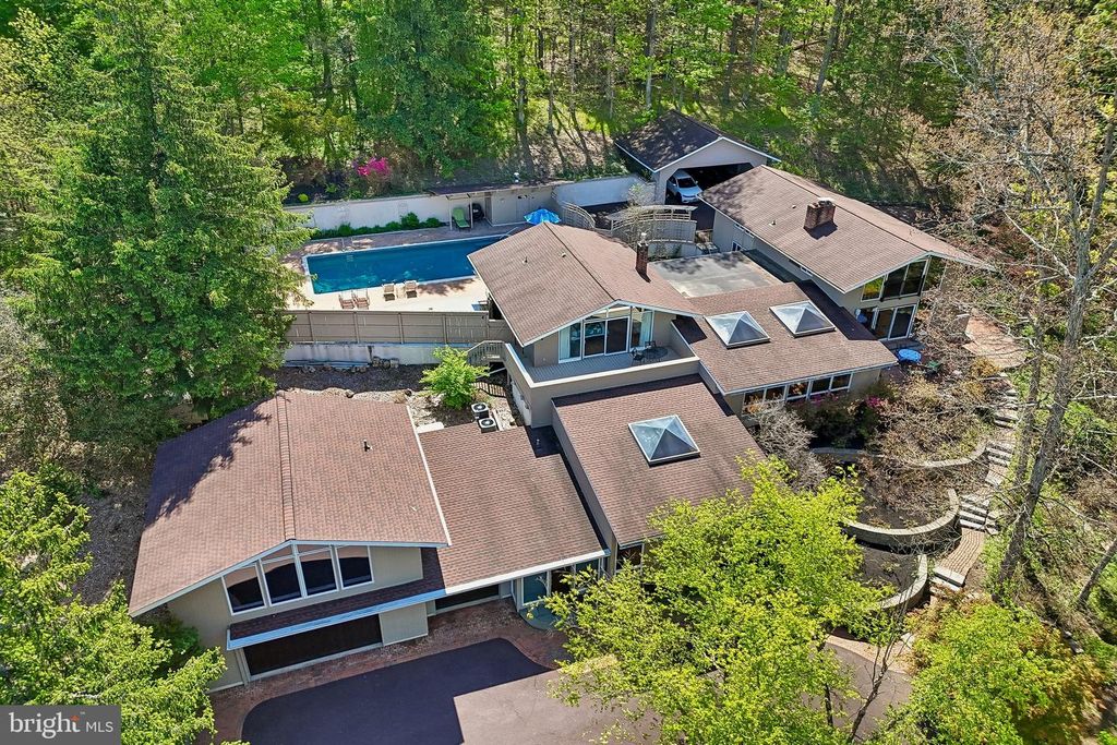580 CAMP WAWA, Lederach, PA 19450