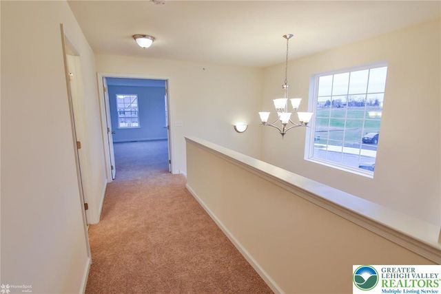 1402 Caspian Street, South Whitehall Twp, PA 18104