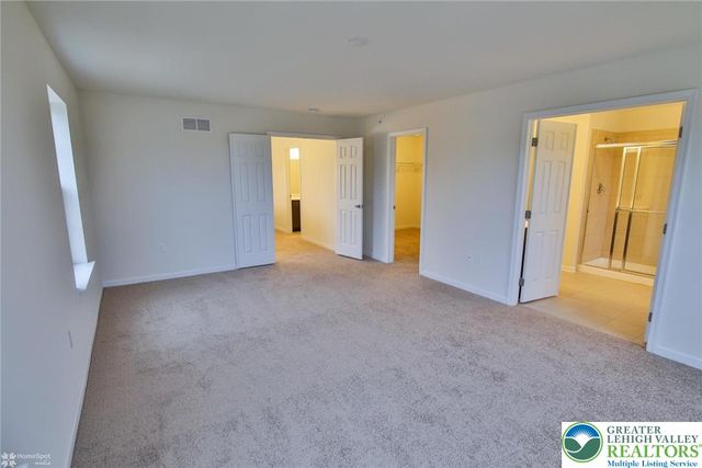 1402 Caspian Street, South Whitehall Twp, PA 18104