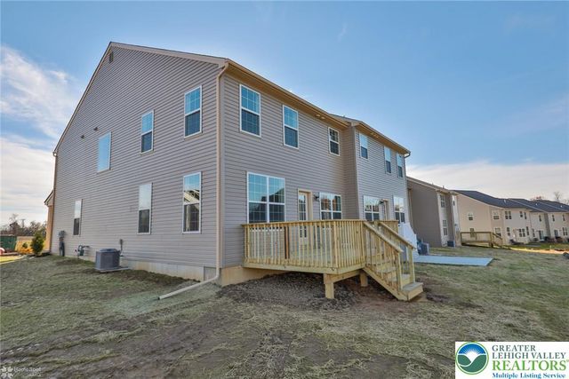 1402 Caspian Street, South Whitehall Twp, PA 18104