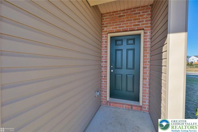 1402 Caspian Street, South Whitehall Twp, PA 18104