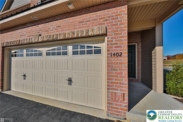 1402 Caspian Street, South Whitehall Twp, PA 18104