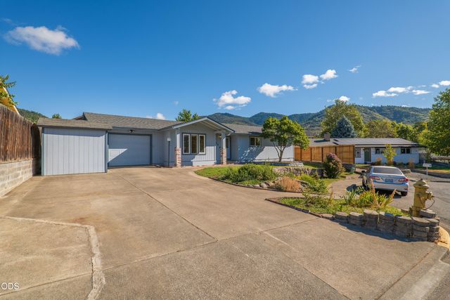 776 NW Carol Drive, Grants Pass, OR 97526