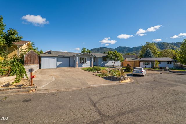 776 NW Carol Drive, Grants Pass, OR 97526