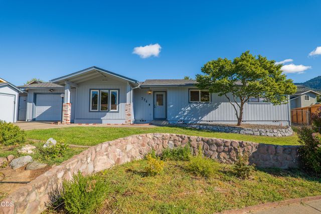 776 NW Carol Drive, Grants Pass, OR 97526