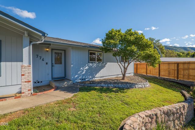 776 NW Carol Drive, Grants Pass, OR 97526