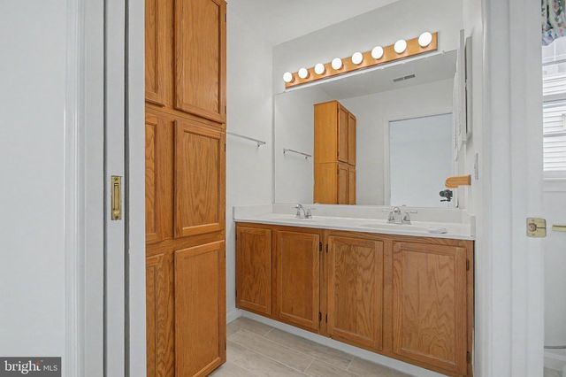 795 EASTERN POINT RD, Annapolis, MD 21401